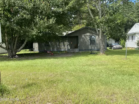 129 E Peter St, Cochran, GA 31014 photo 1
