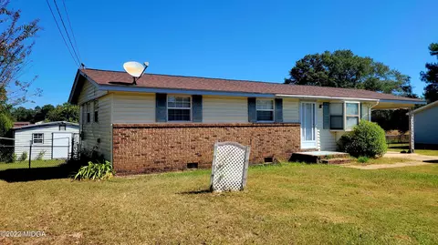 1102 Bonner Dr, Perry, GA 31069 photo 2