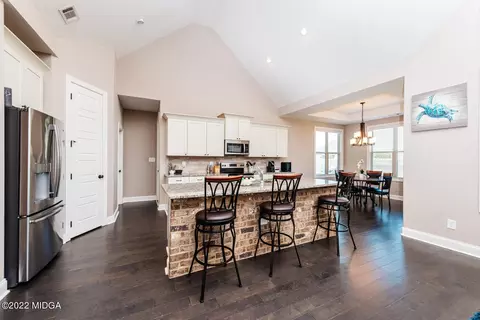 206 Stonegate Trl, Perry, GA 31069 photo 8