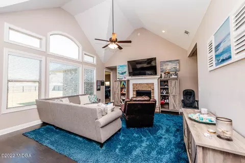 206 Stonegate Trl, Perry, GA 31069 photo 5