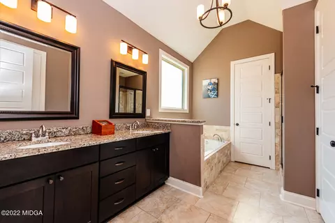 206 Stonegate Trl, Perry, GA 31069 photo 16