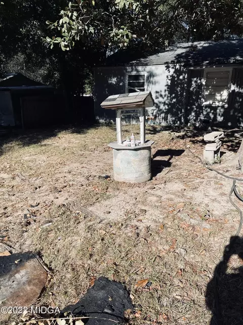 3894 Tyler Dr, Macon, GA 31206 photo 2