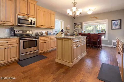 40 River Rapids Dr, Forsyth, GA 31029 photo 8