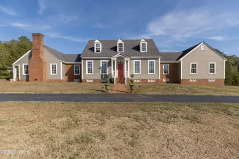 140 Peachbelt Rd, Thomaston, GA 30286