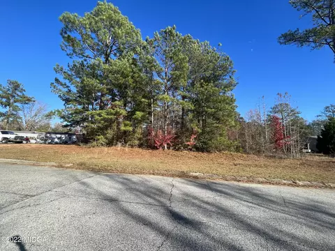 138 Alpine Dr, Macon, GA 31206 photo 2
