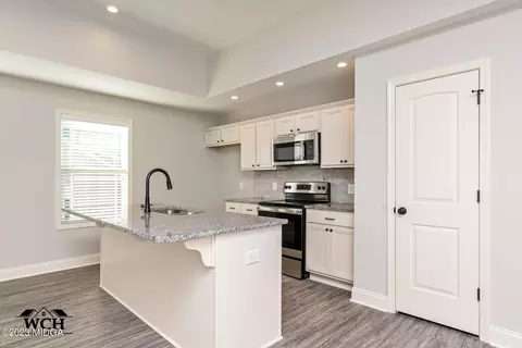 206 Red Tail Cir, Byron, GA 31008 photo 11
