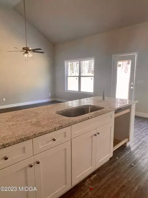 680 Sutton Rd, Forsyth, GA 31029 photo 2