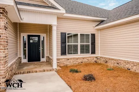 811 John E Sullivan Rd, Byron, GA 31008 photo 2