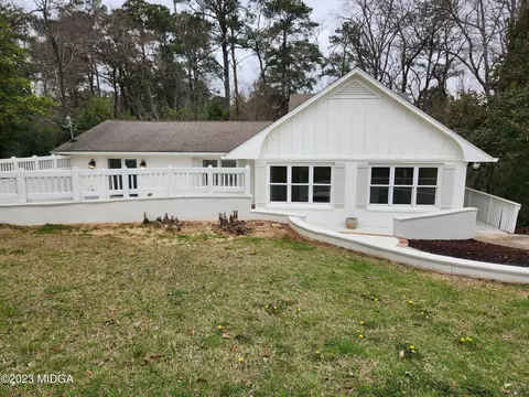 2987 Woodhaven Cir, Macon, GA 31204