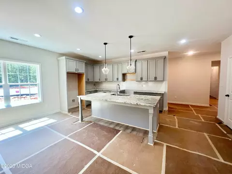 103 Red Cedar Run, Perry, GA 31069 photo 3