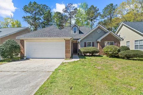 308 Foxcroft Ln, Macon, GA 31220