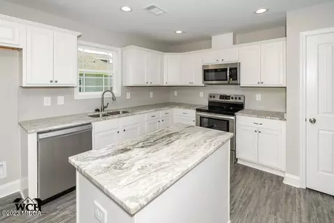 804 Daisy Dr, Perry, GA 31069 photo 8