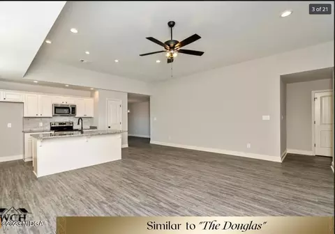 175 Red Tail Cir, Byron, GA 31008 photo 3
