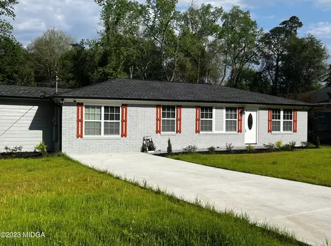 4080 Southview Dr, Macon, GA 31206