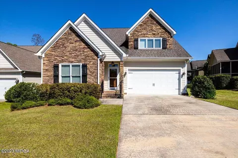 323 Carillon Ln, Macon, GA 31210