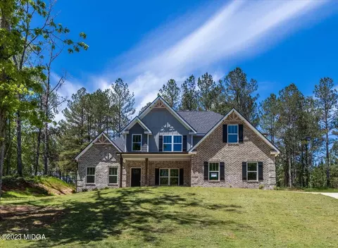 73 Cotswold Dr, Forsyth, GA 31029 photo 2