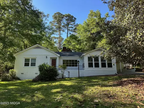 1737 Waverland Cir, Macon, GA 31211