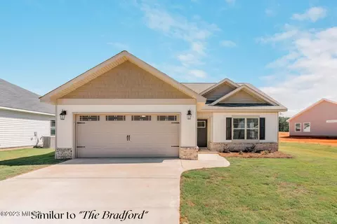 174 Red Tail Cir, Byron, GA 31008