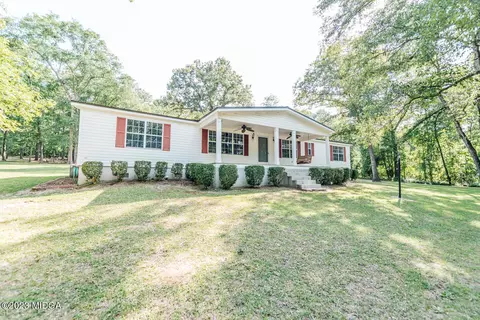 355 Mcgregor Cir, Byron, GA 31008 photo 2