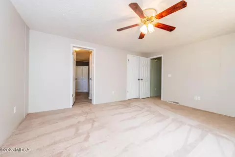 355 Mcgregor Cir, Byron, GA 31008 photo 15