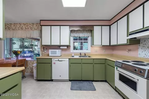 1023 N Davis Dr, Perry, GA 31069 photo 13