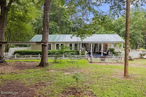 60 Doe Dr, Juliette, GA 31046