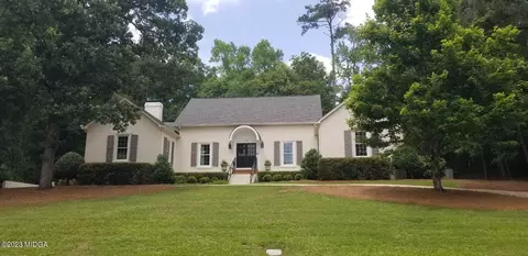 121 Covington Dr, Macon, GA 31210