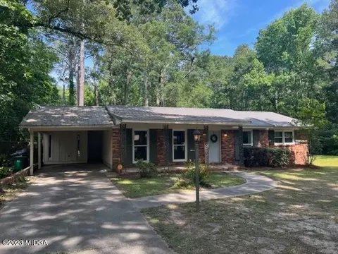 1020 Greenwood Dr, Perry, GA 31069