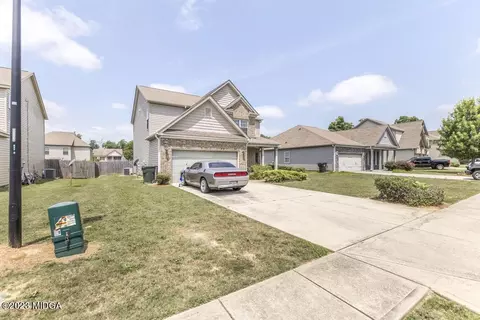 114 Chickasaw Court Ct, Byron, GA 31008