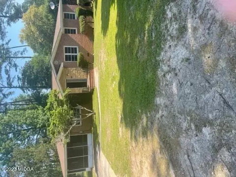 1010 Avenue Of, Macon, GA 31204