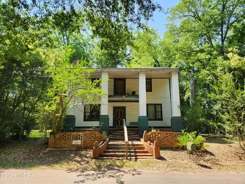 438 Madison St, Gray, GA 31032
