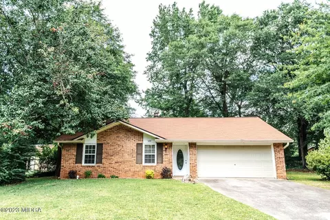 511 Cherokee Ct, Perry, GA 31069 photo 2