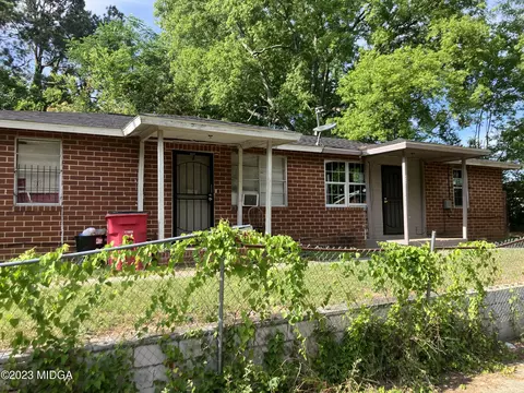 2346 Monroe Ave, Macon, GA 31206