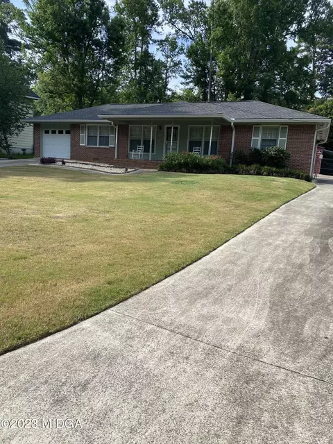 2549 Hyde Park Rd, Macon, GA 31211