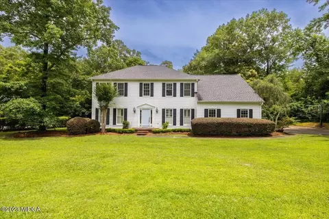 459 Yorkshire Dr, Macon, GA 31210