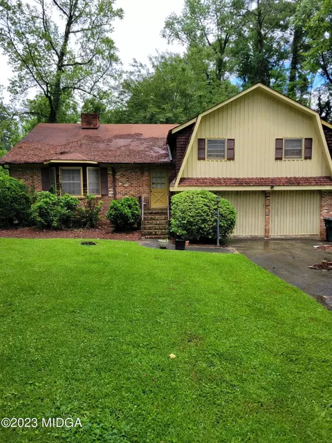 1981 Thomas Dr, Macon, GA 31217