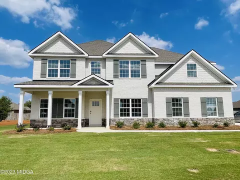 421 Cambrian Dr, Kathleen, GA 31047