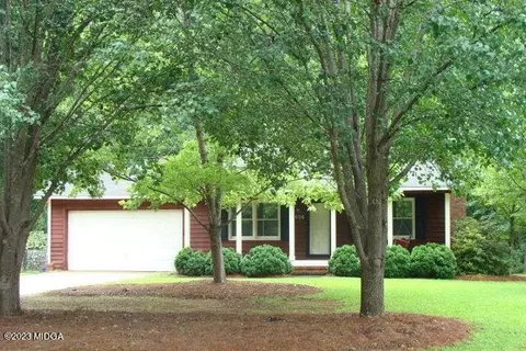 1036 Chisholm Trl, Macon, GA 31220