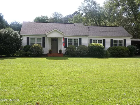 388 Fairview Church Rd, Forsyth, GA 31029