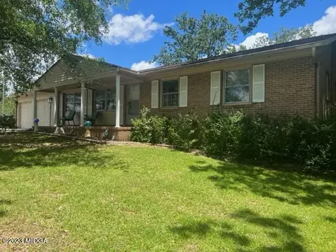 100 Bay Valley Dr, Milledgeville, GA 31061