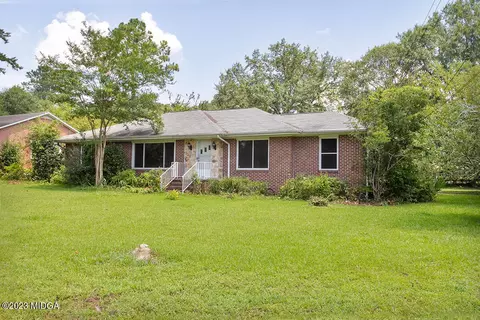2871 Riverview Rd, Macon, GA 31204