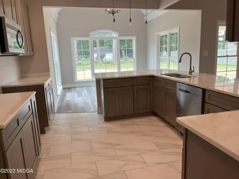 204 Amanda Dr, Macon, GA 31216 photo 3
