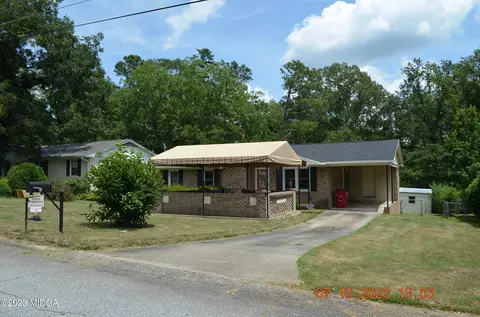 909 Mccall Rd, Macon, GA 31217