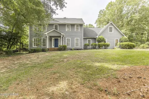 597 Rosa Taylor Dr, Macon, GA 31204