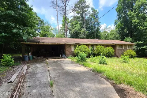 7980 Hwy 80, Jeffersonville, GA 31044