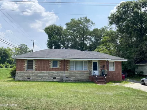 4304 Summerhill Dr, Macon, GA 31204