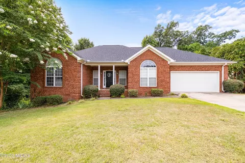 538 Sugarloaf Dr, Macon, GA 31204