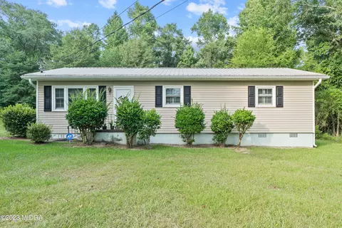 224 Rebel Dr, Macon, GA 31211