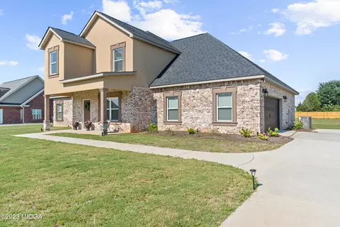 230 Elsa Way, Byron, GA 31008