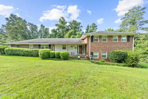192 Walnut Ridge Dr, Macon, GA 31211